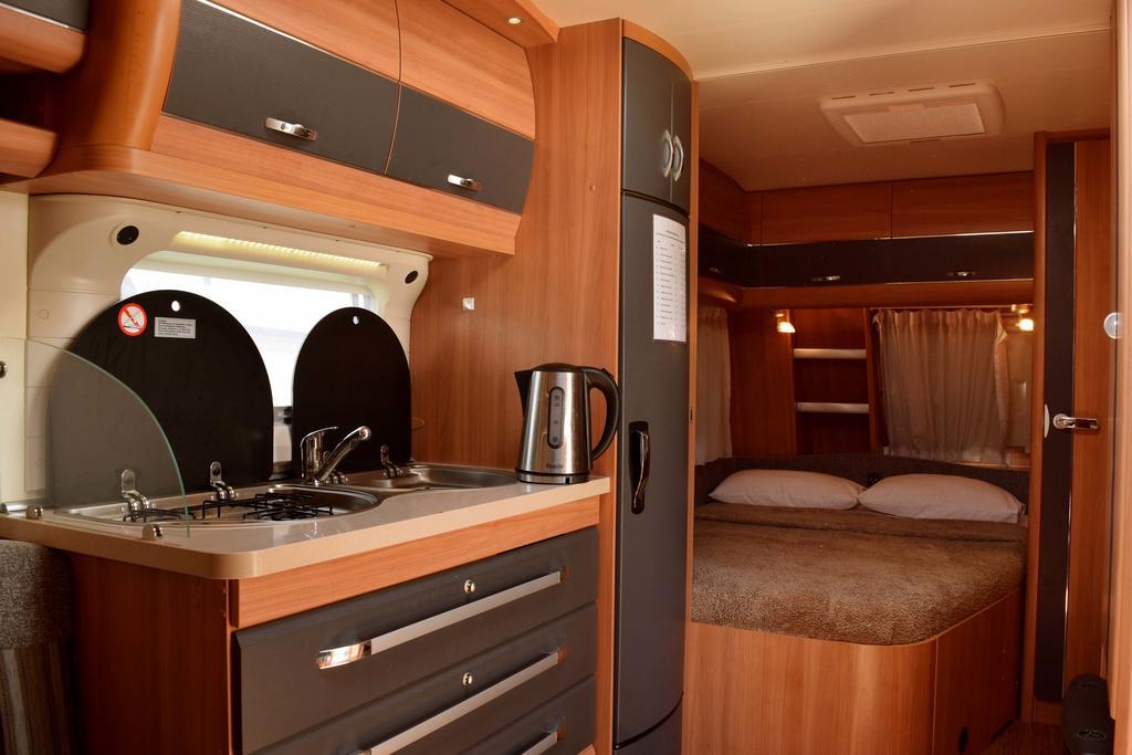 Go Outdoors Caravan Park นูวาราเอลิยา ภายนอก รูปภาพ